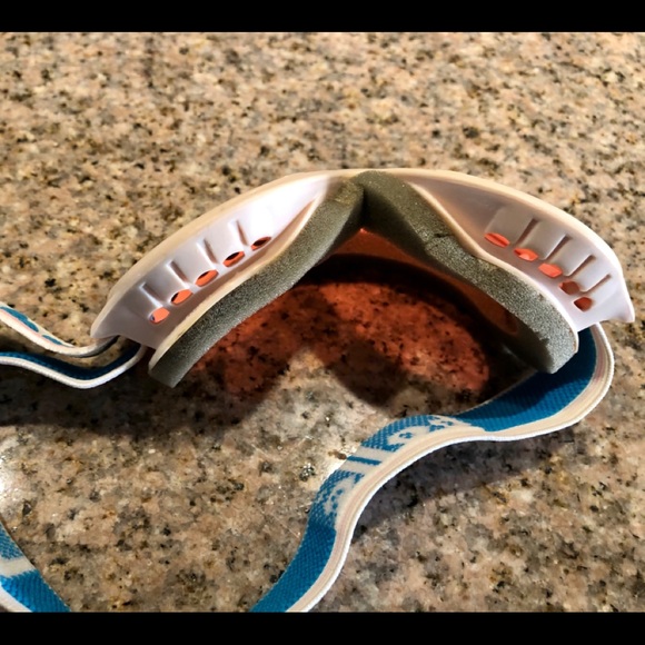 Vintage boll’e ski goggles womans white main image 4